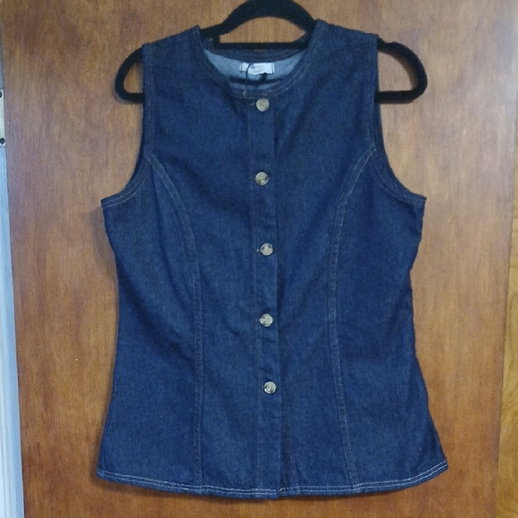 amber sky Jackets & Blazers - Women's Denim Sleeveless Vest